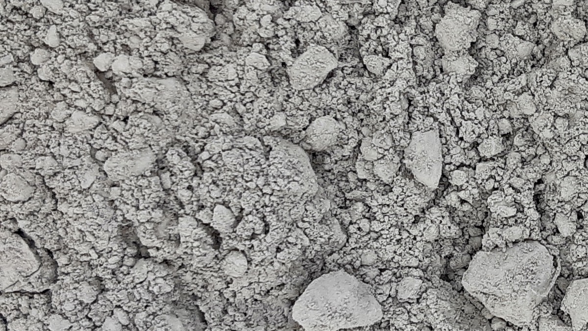 Weekend Workshop: Crushing Wild Clay into Powder