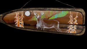 This beautiful wildlife-themed paddle, painted by Borups Corners artist Leanne Nicholson, captures the beauty and spirit of the natural world. Rich in detail and colour, it transforms a simple paddle into a striking celebration of wildlife and the outdoors.
