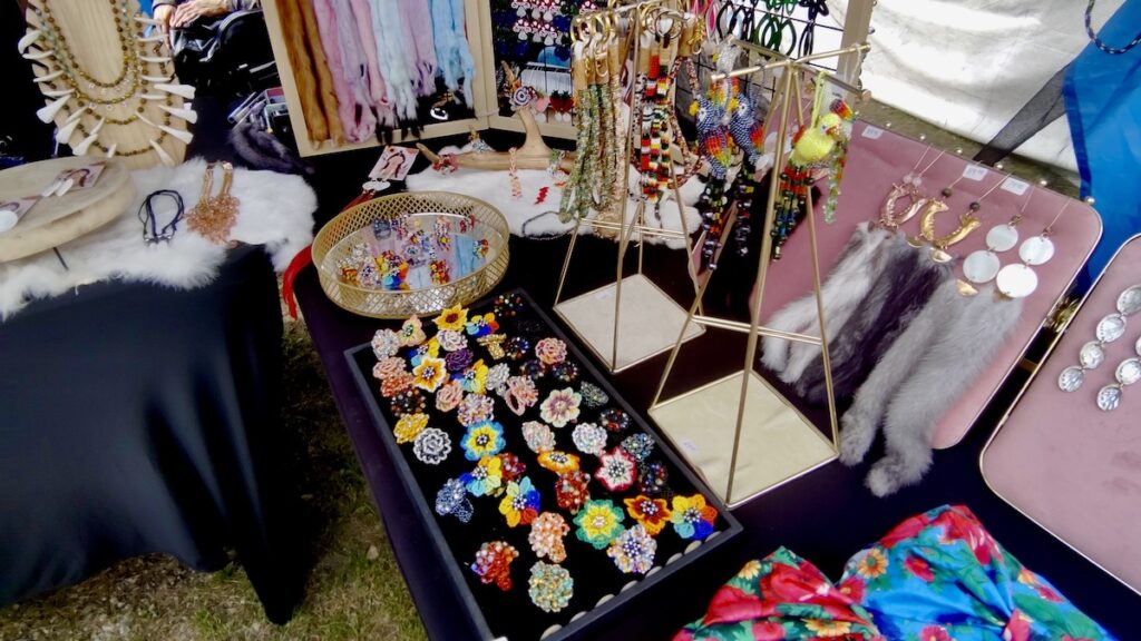 We love taking time to wander through artists’ and crafters’ booths whenever we can. There’s always something unexpected to discover, and the chance to meet the people behind the work makes it even better.