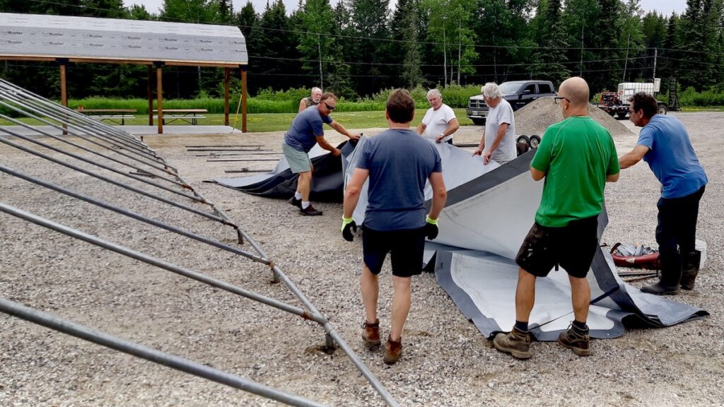 Once the frame was assembled, it was time to learn how to lay the covers!