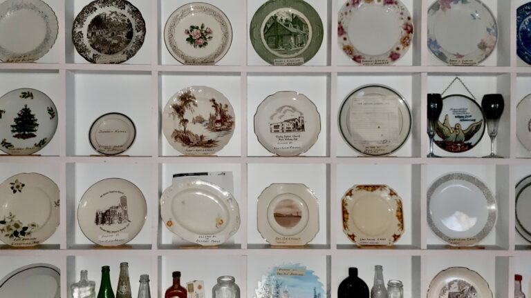 museum-collection-plates