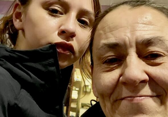 Eva and Elizabeth Suluk